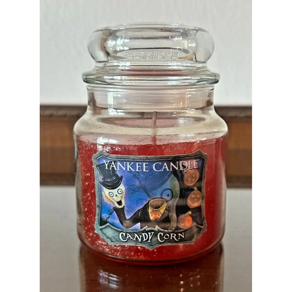 Yankee Candle Candy Corn Boney Bunch Halloween Skeleton 12.5 oz Jar Candle